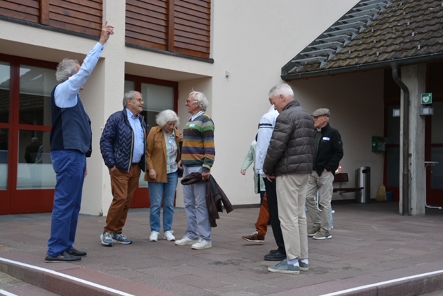 Bild 3 zu «Ehemaligentreffen der Schülerinnen und Schüler Bottighofens»