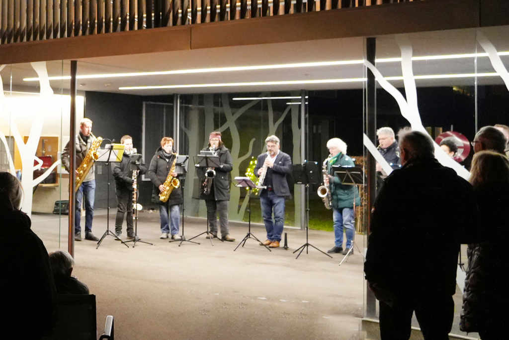 Bild 4 zu «Bericht: Adventsfenster im Bergli»